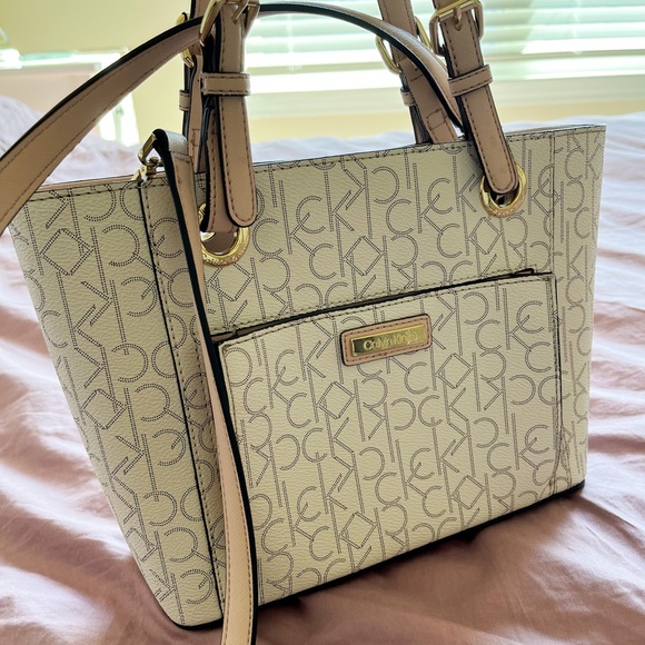 Calvin Klein Logo Monogram Crossbody Bag - Picture 2 of 6